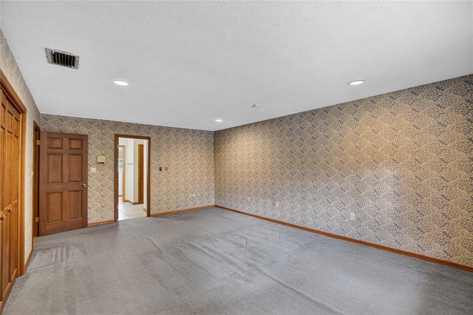 1502 AZALEA ST — photo 38