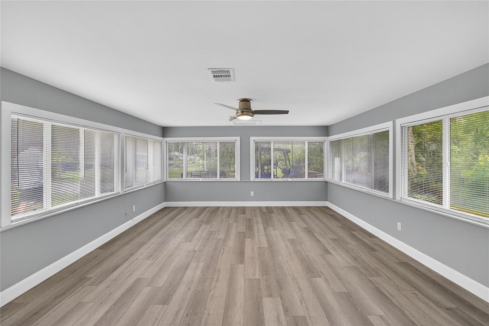 1502 AZALEA ST — photo 49