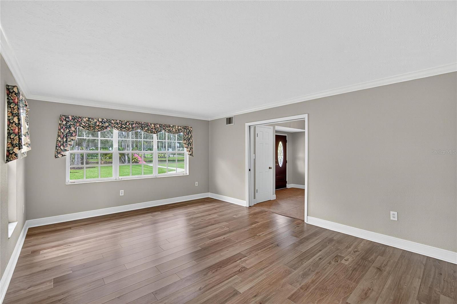1502 AZALEA ST — photo 15