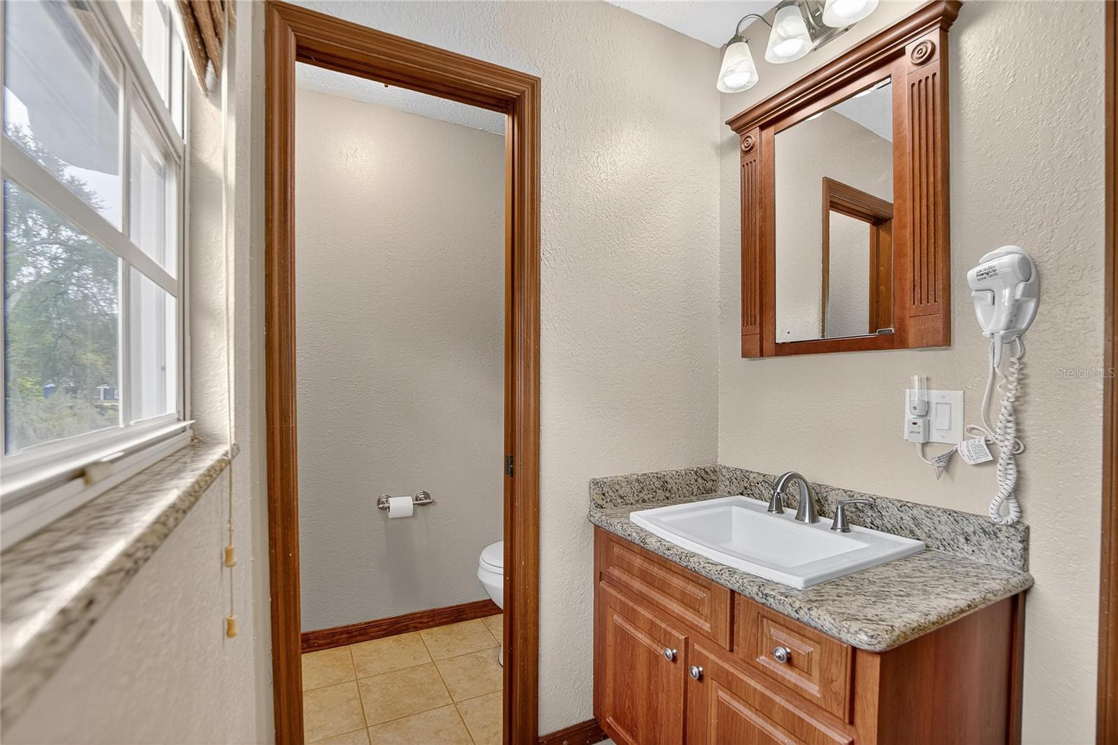 1502 AZALEA ST — photo 43