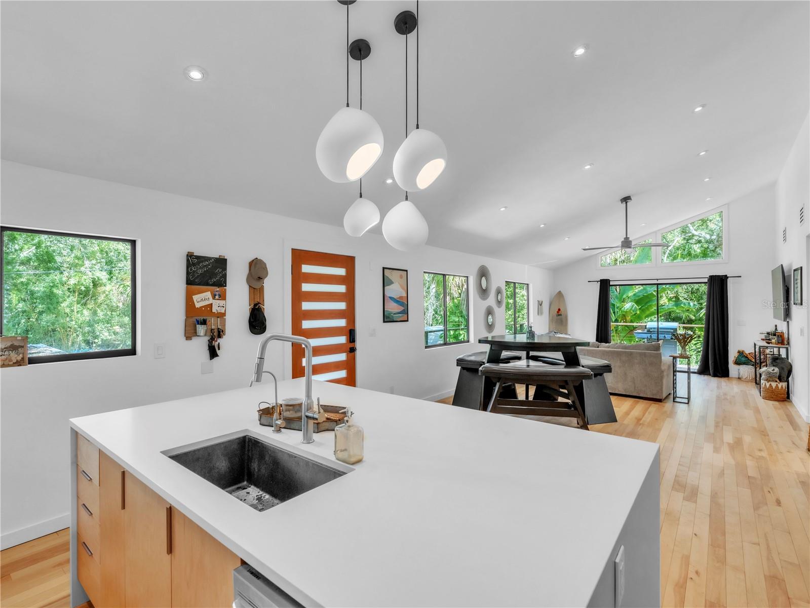 43 HAMILTON HEATH DR — photo 5