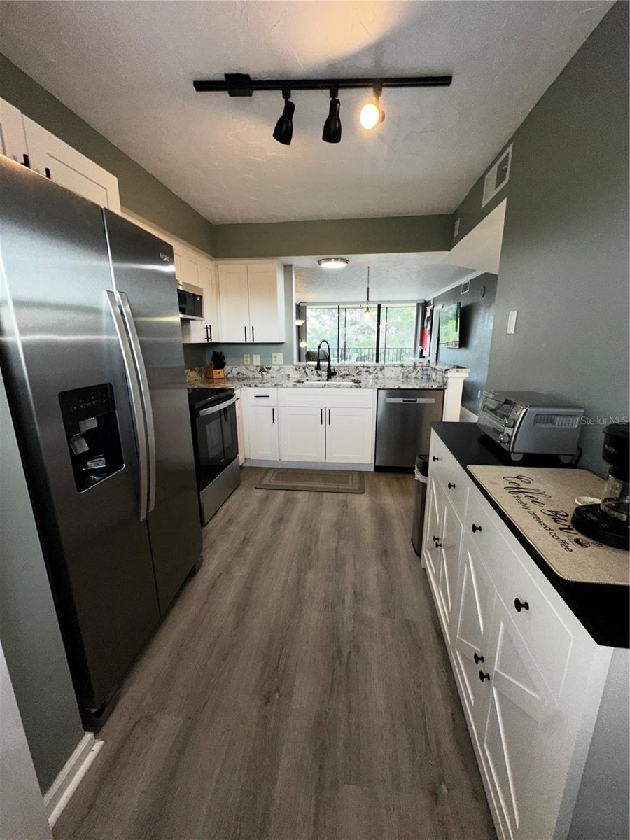 800 COVE CAY DR #4F — photo 6
