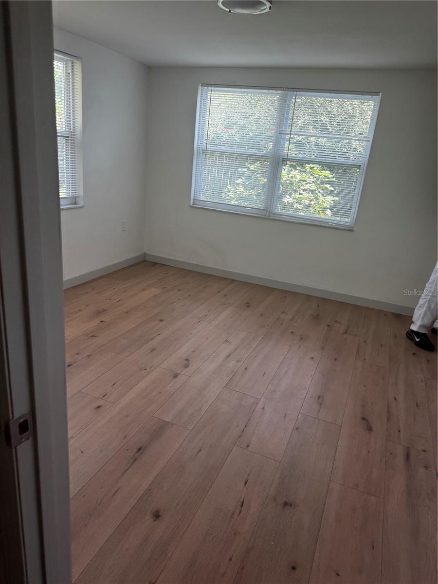 5253 DEVRIES DR — photo 9
