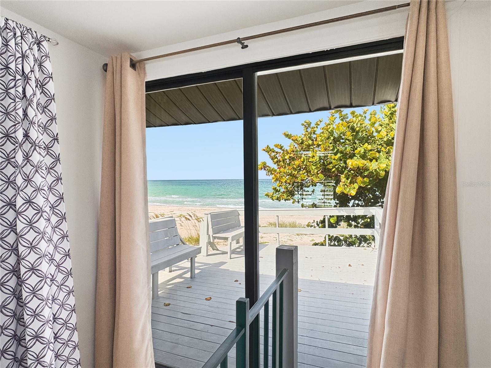 2823 GULF OF MEXICO DR — photo 27