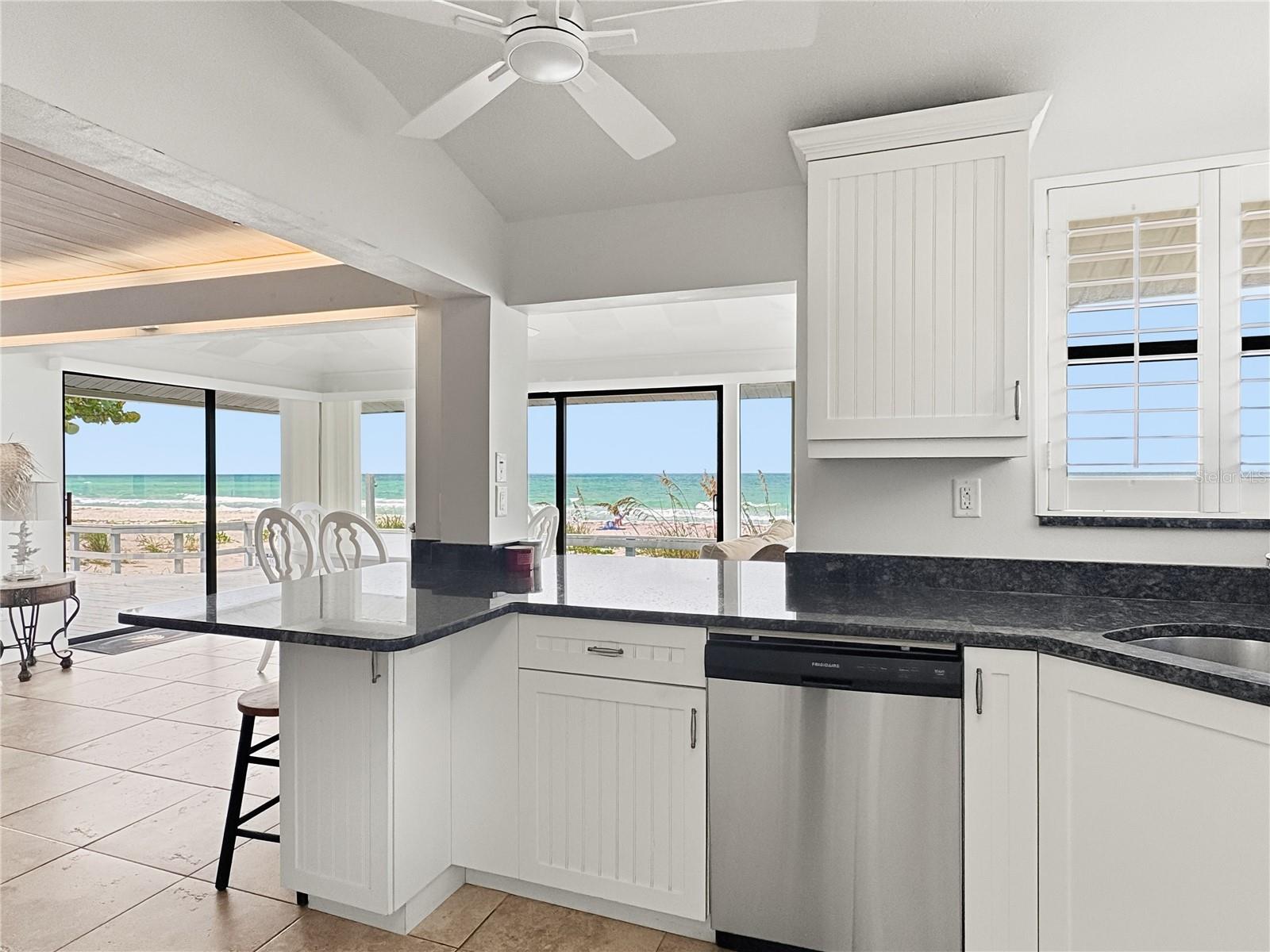 2823 GULF OF MEXICO DR — photo 11