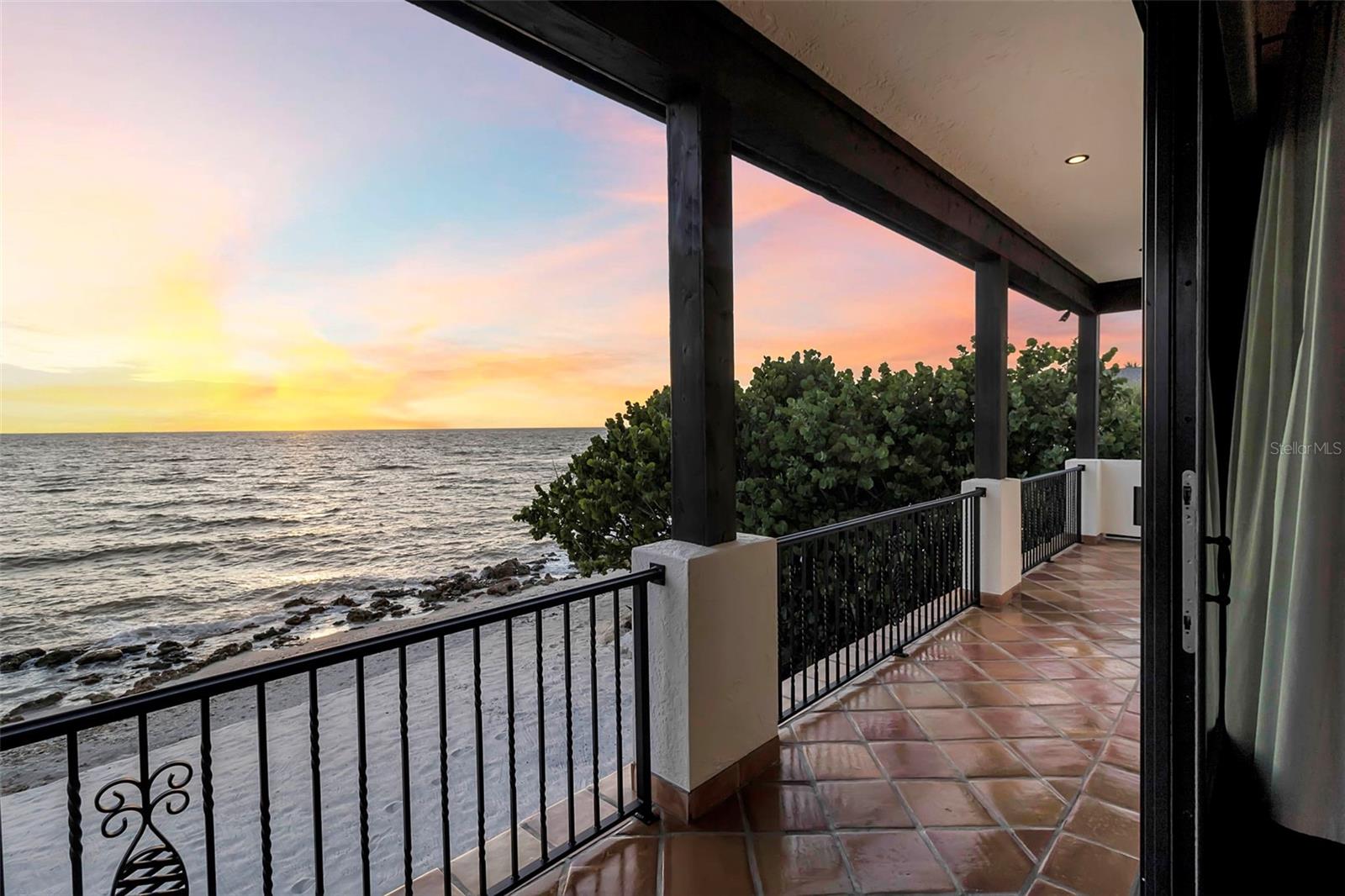 121 N CASEY KEY RD — photo 27