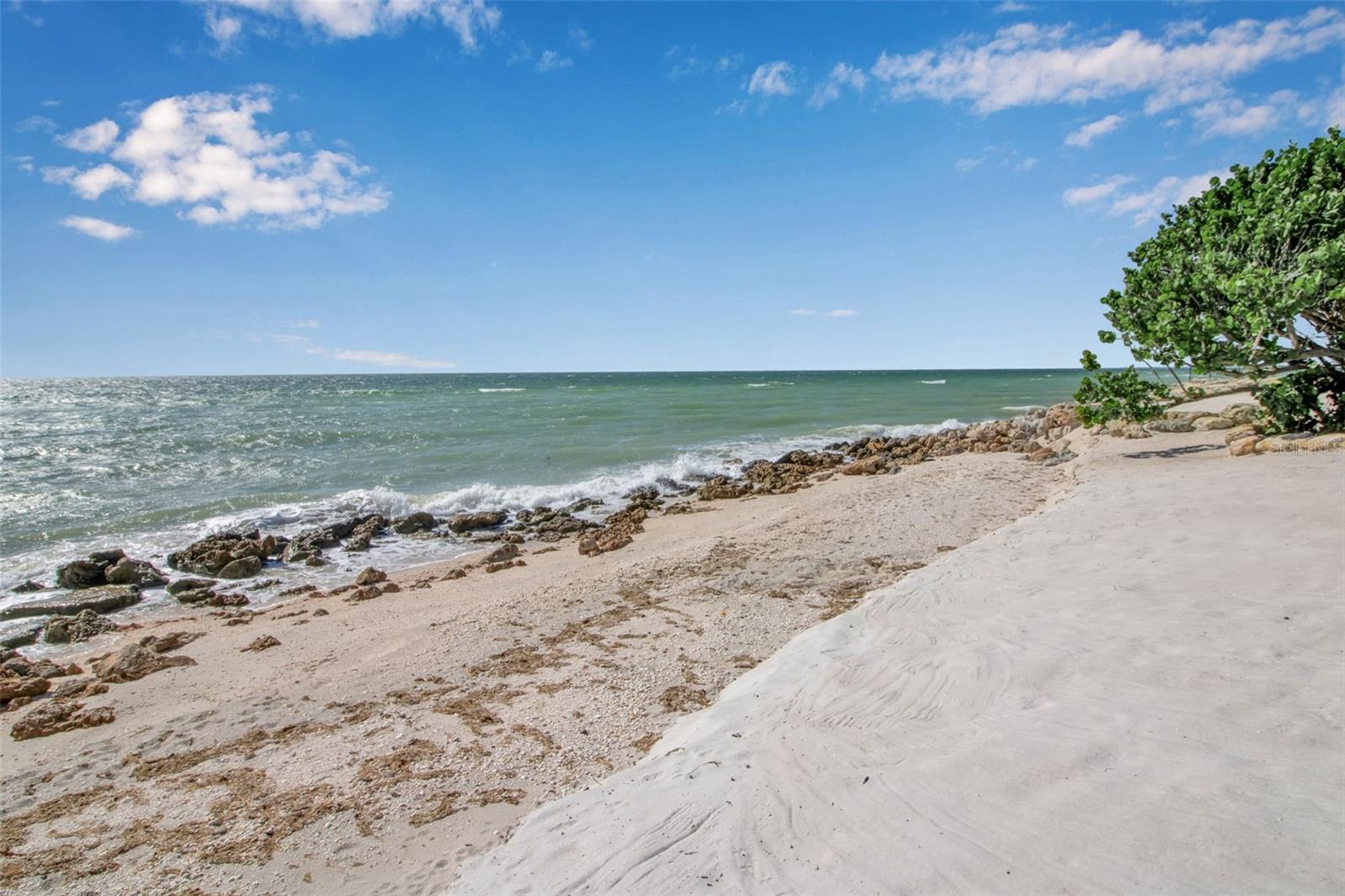 121 N CASEY KEY RD — photo 16