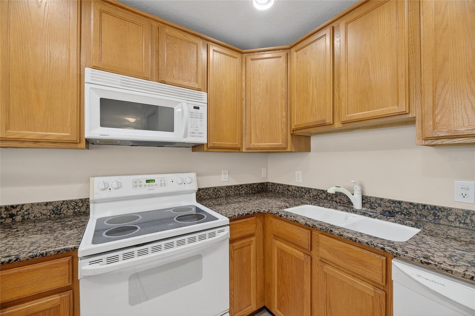 620 YARDARM DR #10 — photo 11