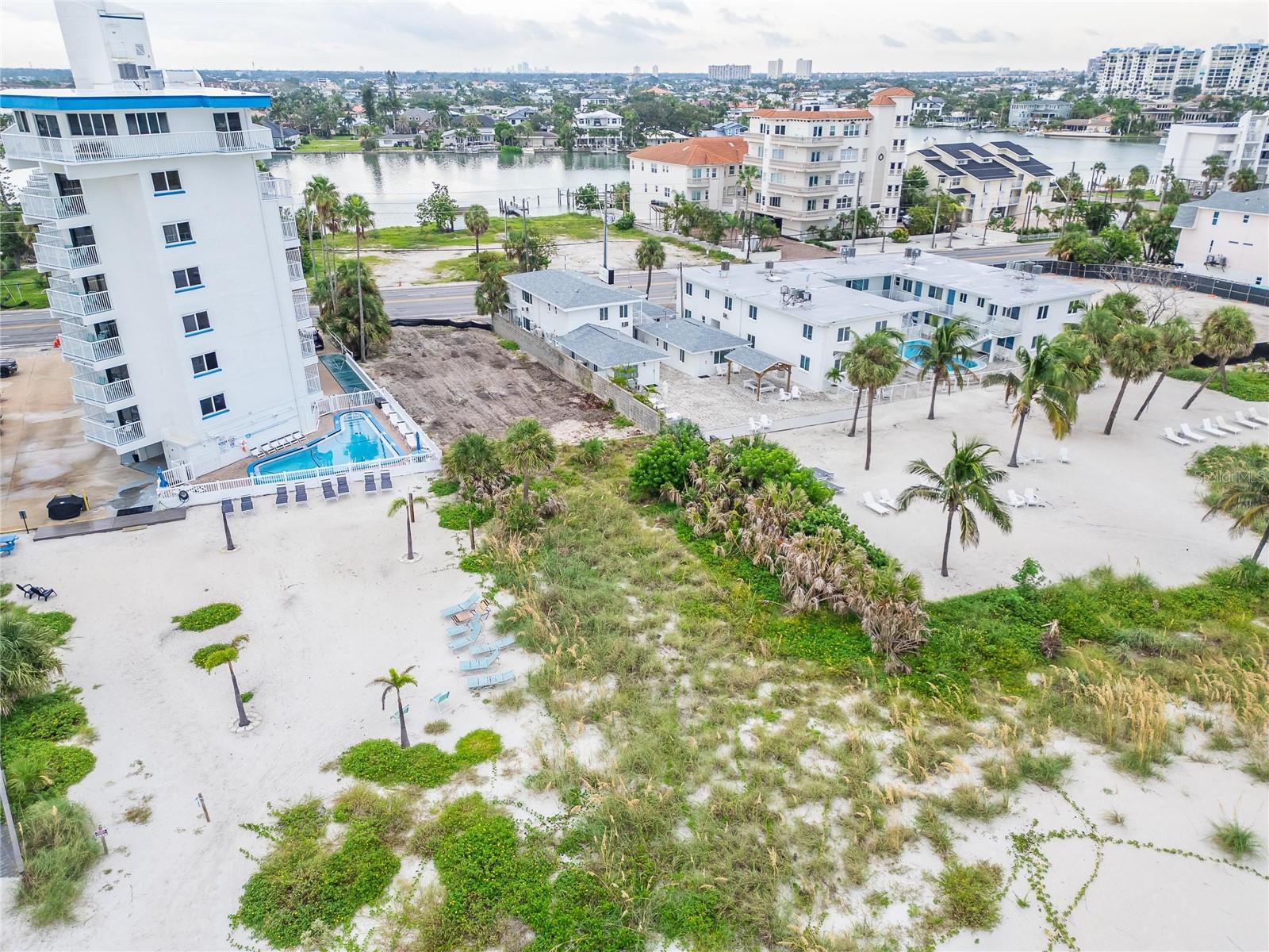 10178 GULF BLVD — photo 17