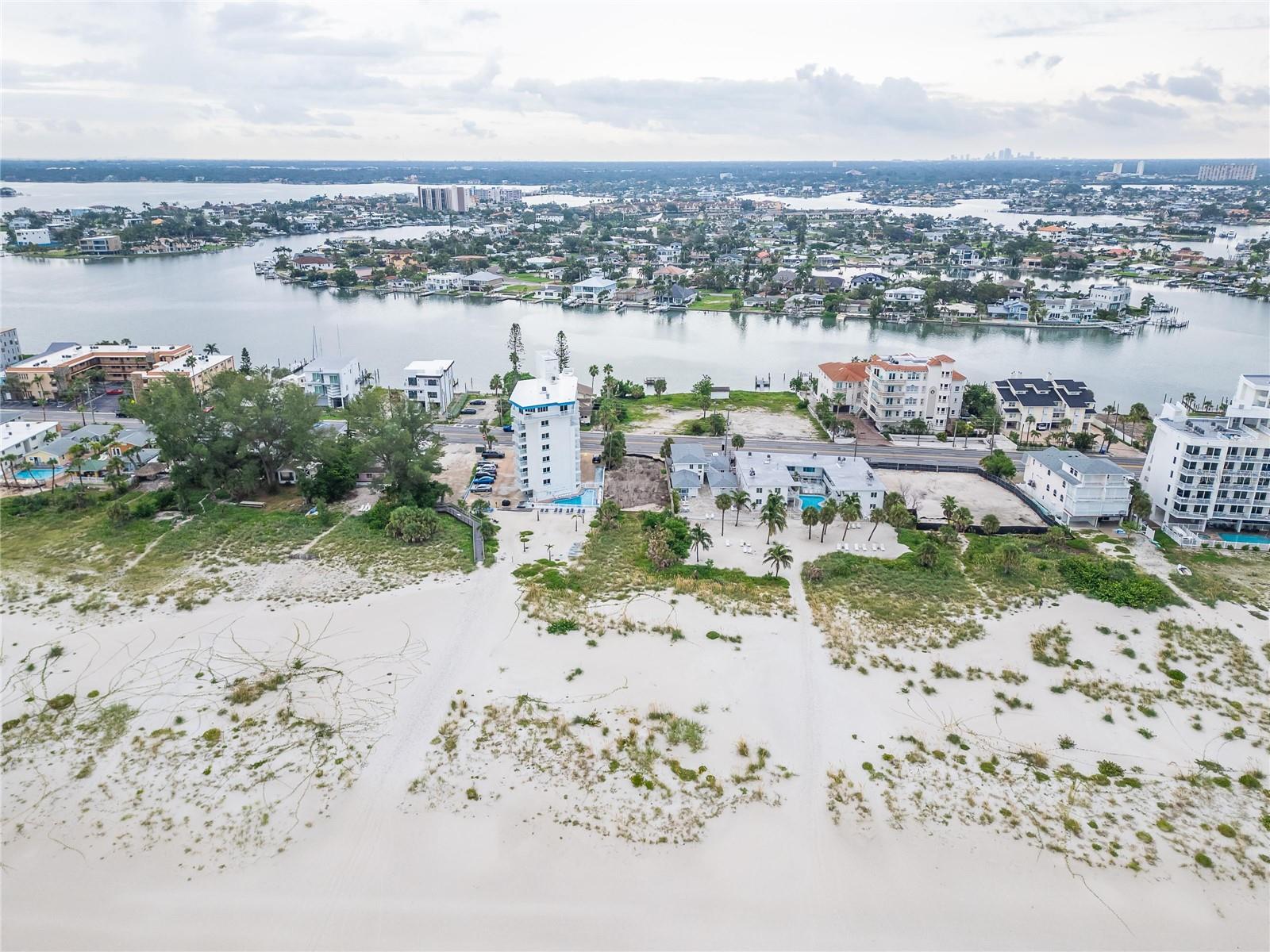 10178 GULF BLVD — photo 11
