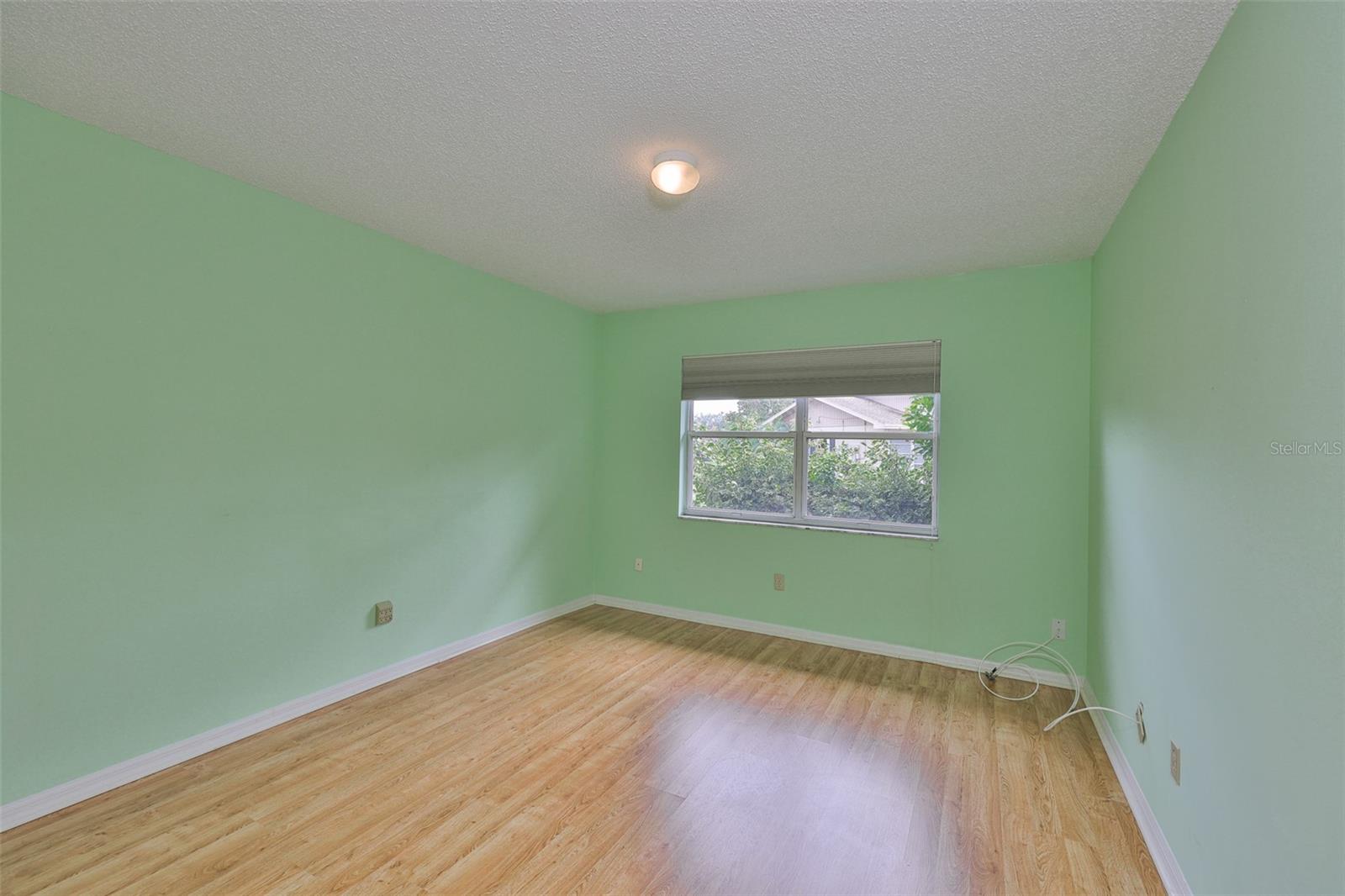 1908 CANTERBURY LN #20 — photo 17