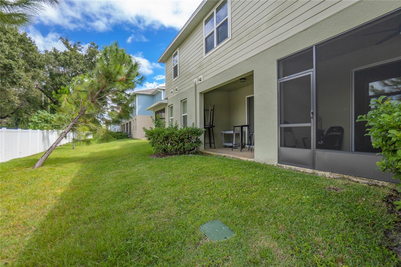 2208 LACEFLOWER DR — photo 29