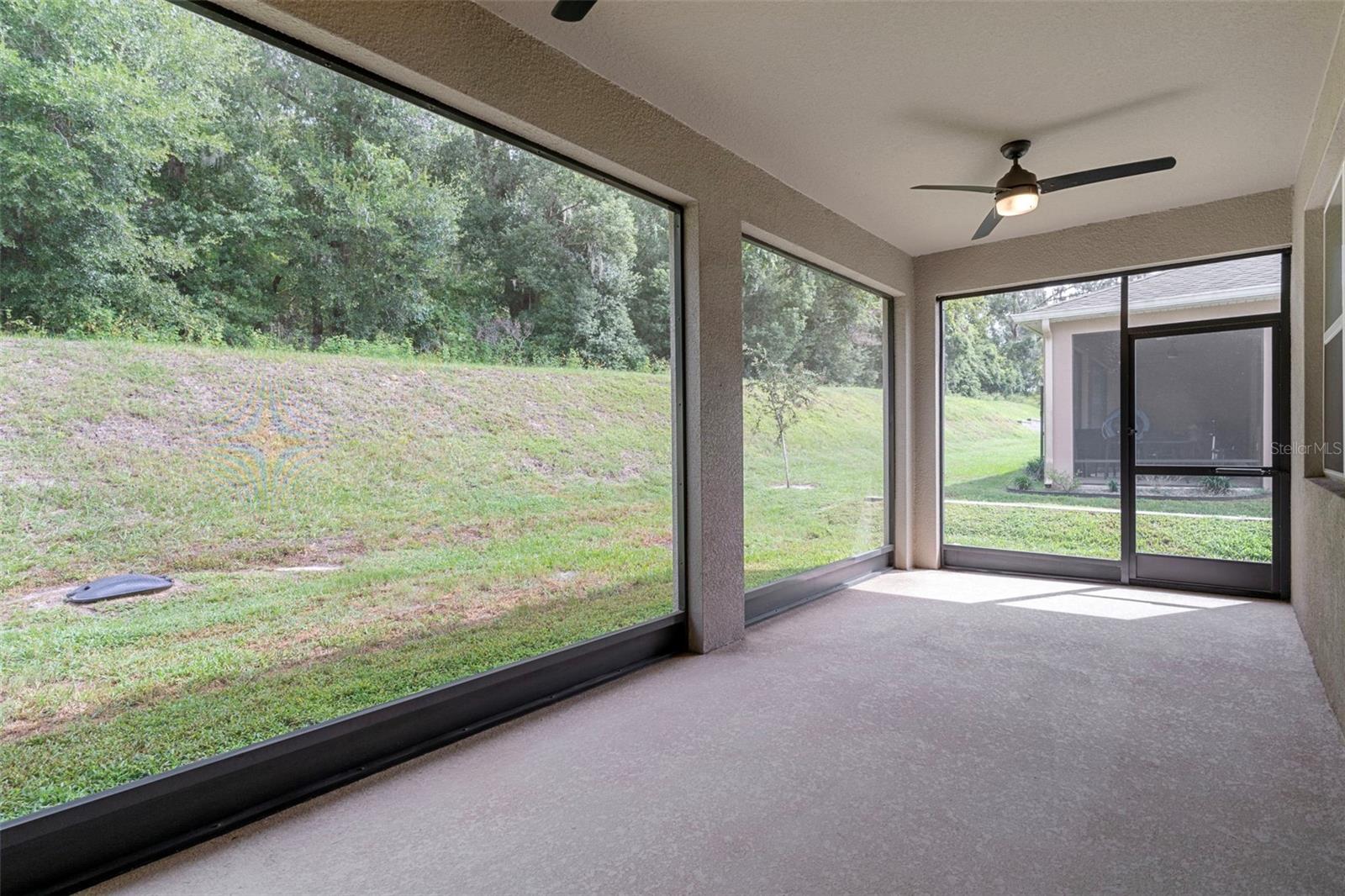 12735 EASTPOINTE DR — photo 20