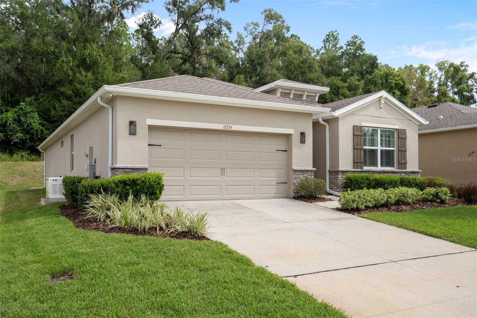 12735 EASTPOINTE DR — photo 3