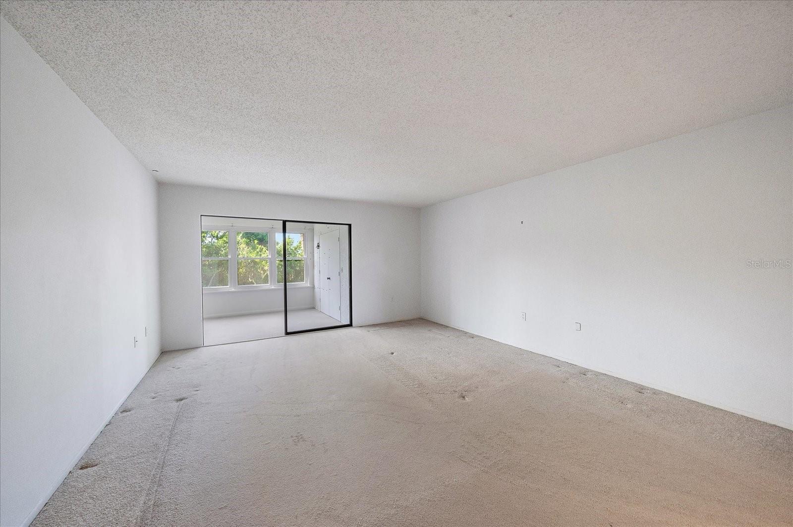 182 PINENEEDLE DR — photo 10