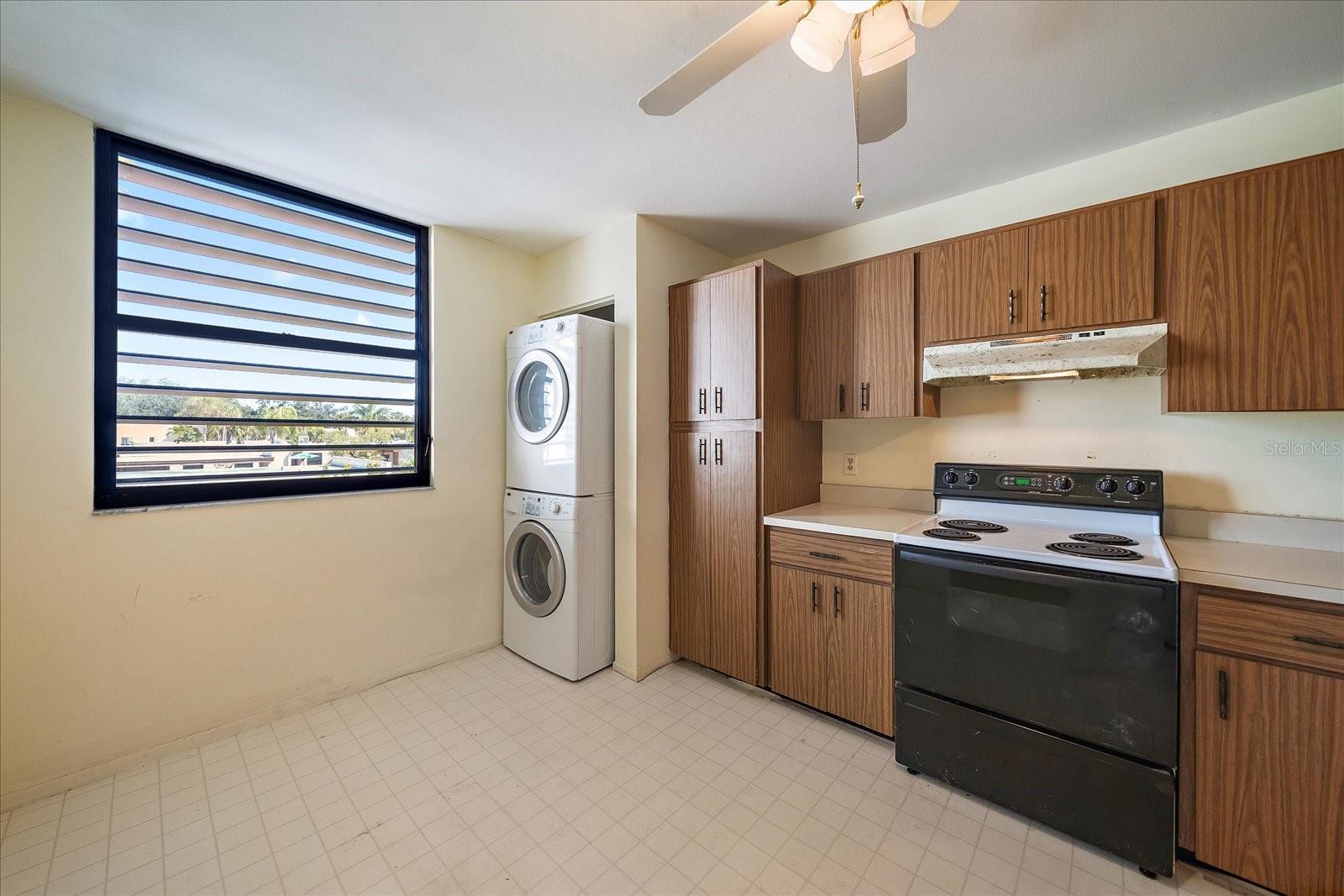182 PINENEEDLE DR — photo 20