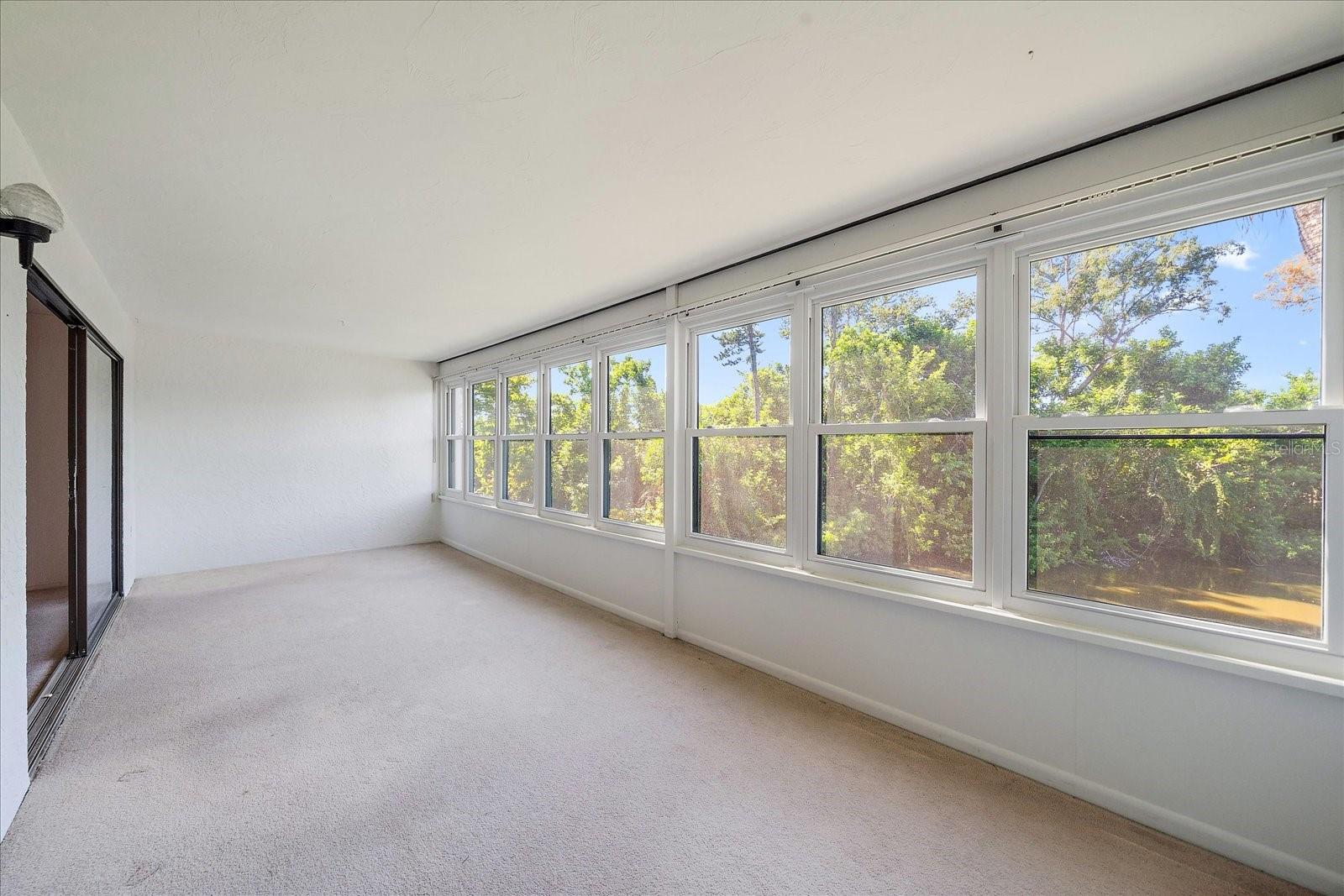 182 PINENEEDLE DR — photo 5