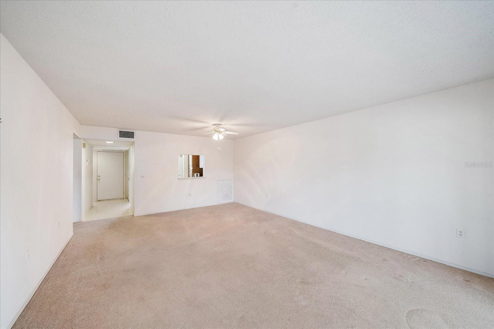 182 PINENEEDLE DR — photo 8