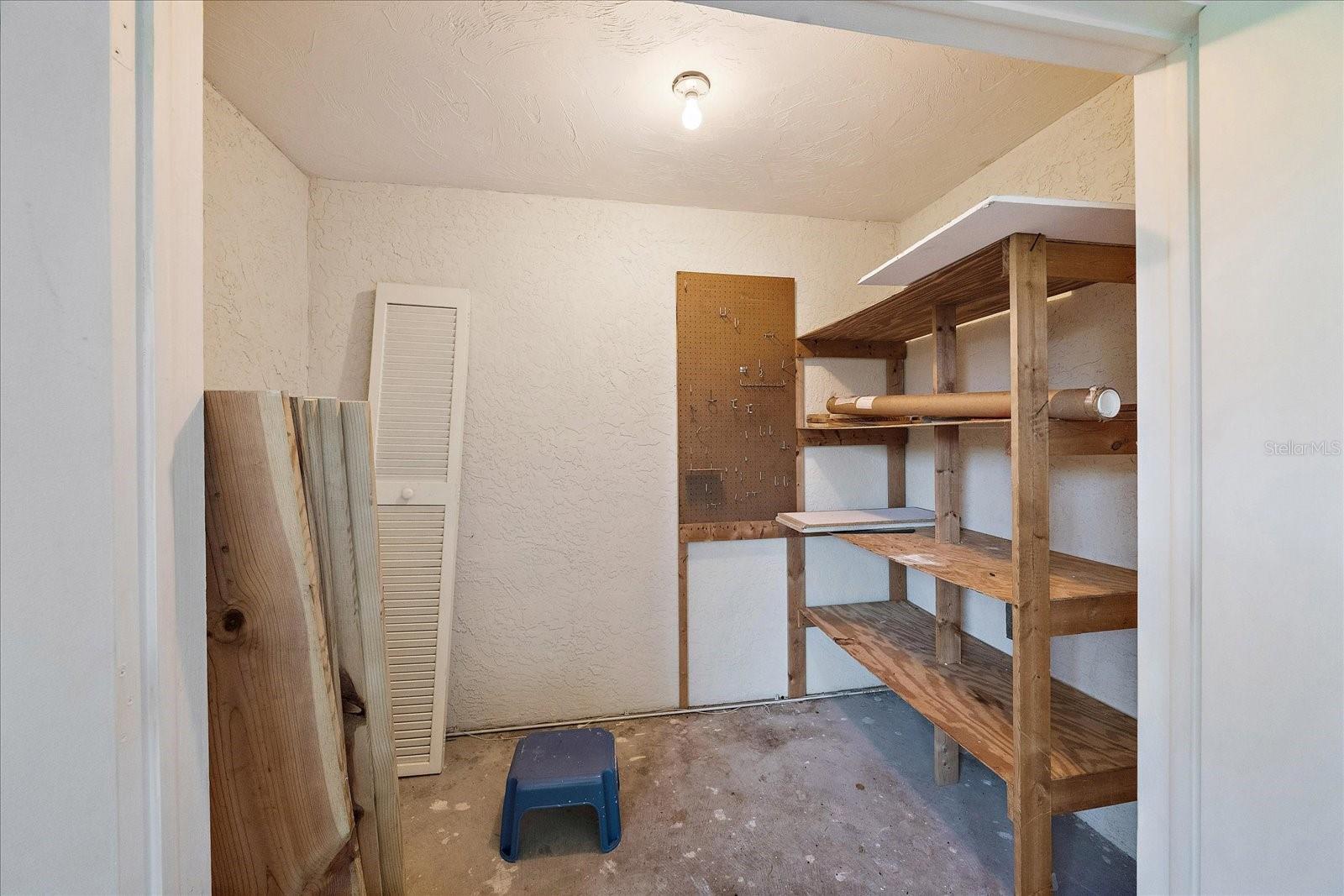 182 PINENEEDLE DR — photo 22