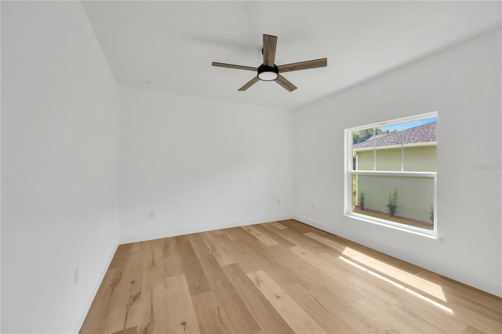 12500 GREEN OAK LN — photo 32
