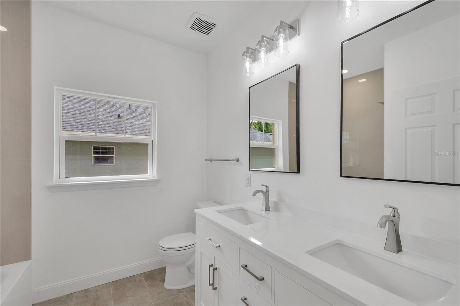 12500 GREEN OAK LN — photo 33