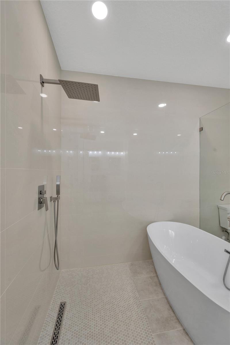 12500 GREEN OAK LN — photo 24