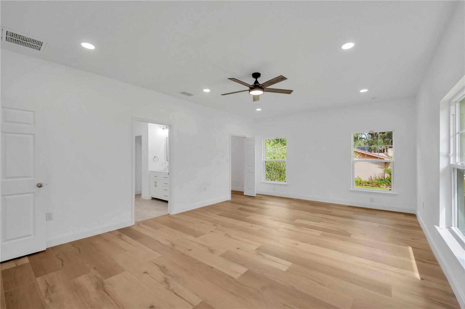 12500 GREEN OAK LN — photo 20