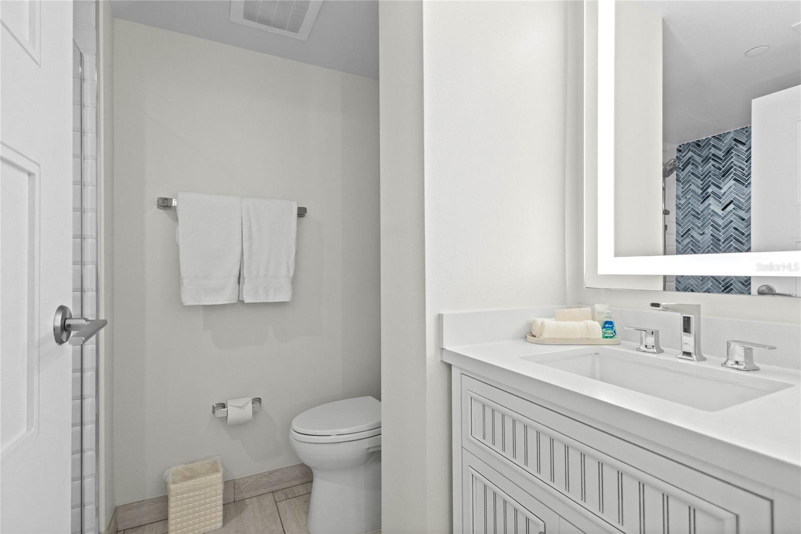 230 SANDS POINT RD #3205 — photo 19
