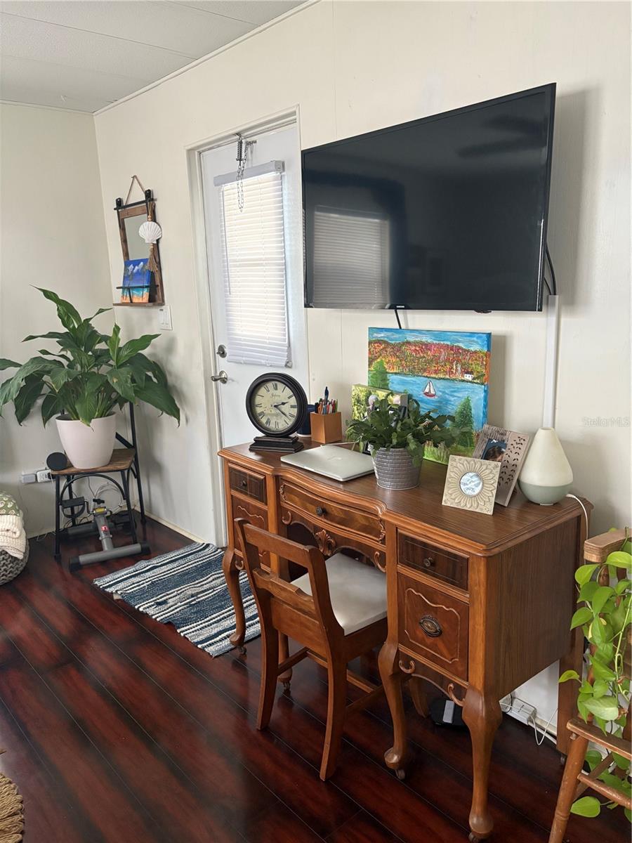 8300 SEMINOLE BLVD #229 — photo 4