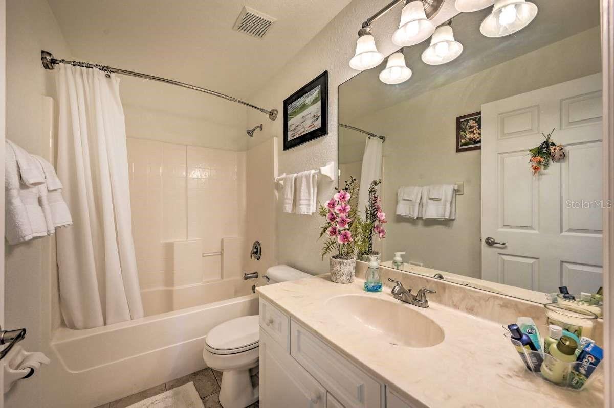 5378 DUNSMUIR RD — photo 41