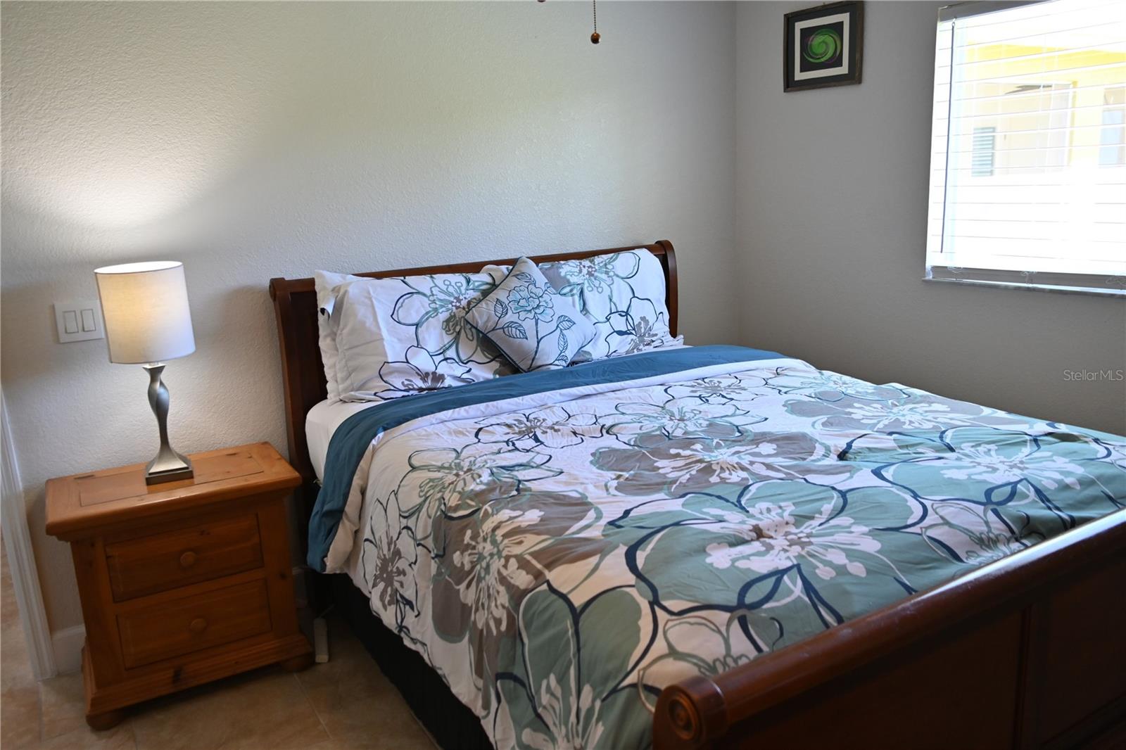 5378 DUNSMUIR RD — photo 37