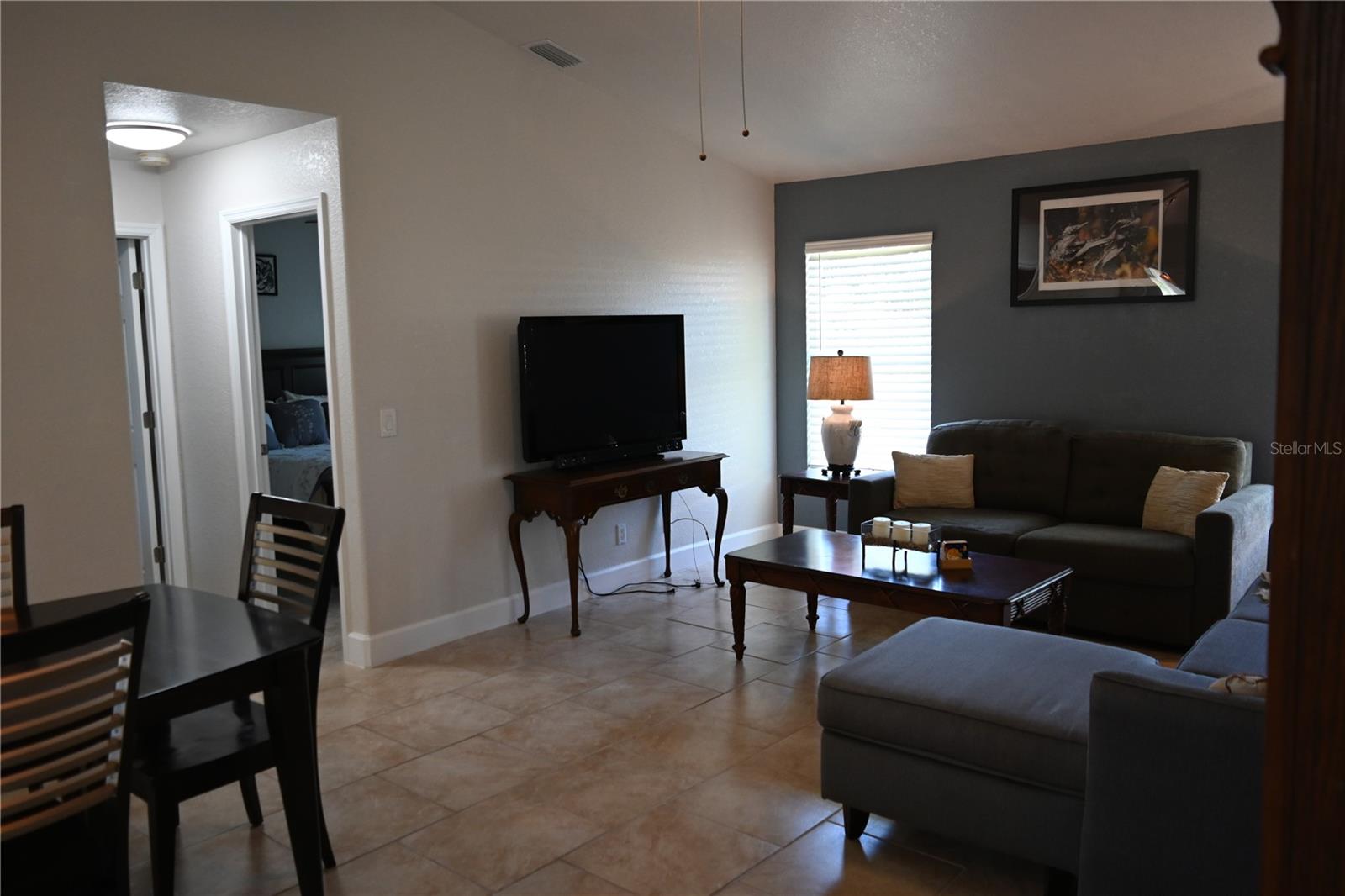 5378 DUNSMUIR RD — photo 34