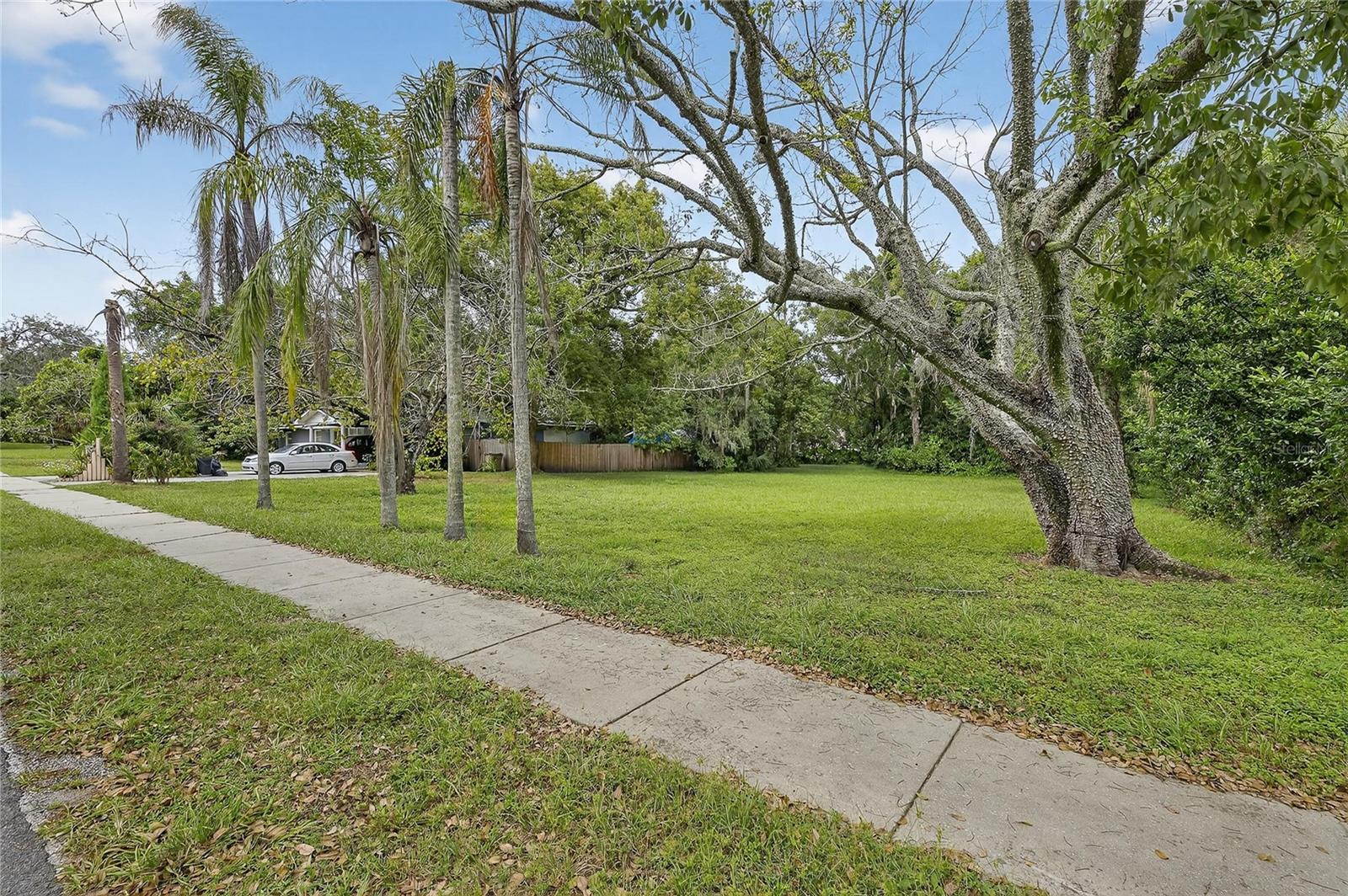 5208 E 122ND AVE — photo 3