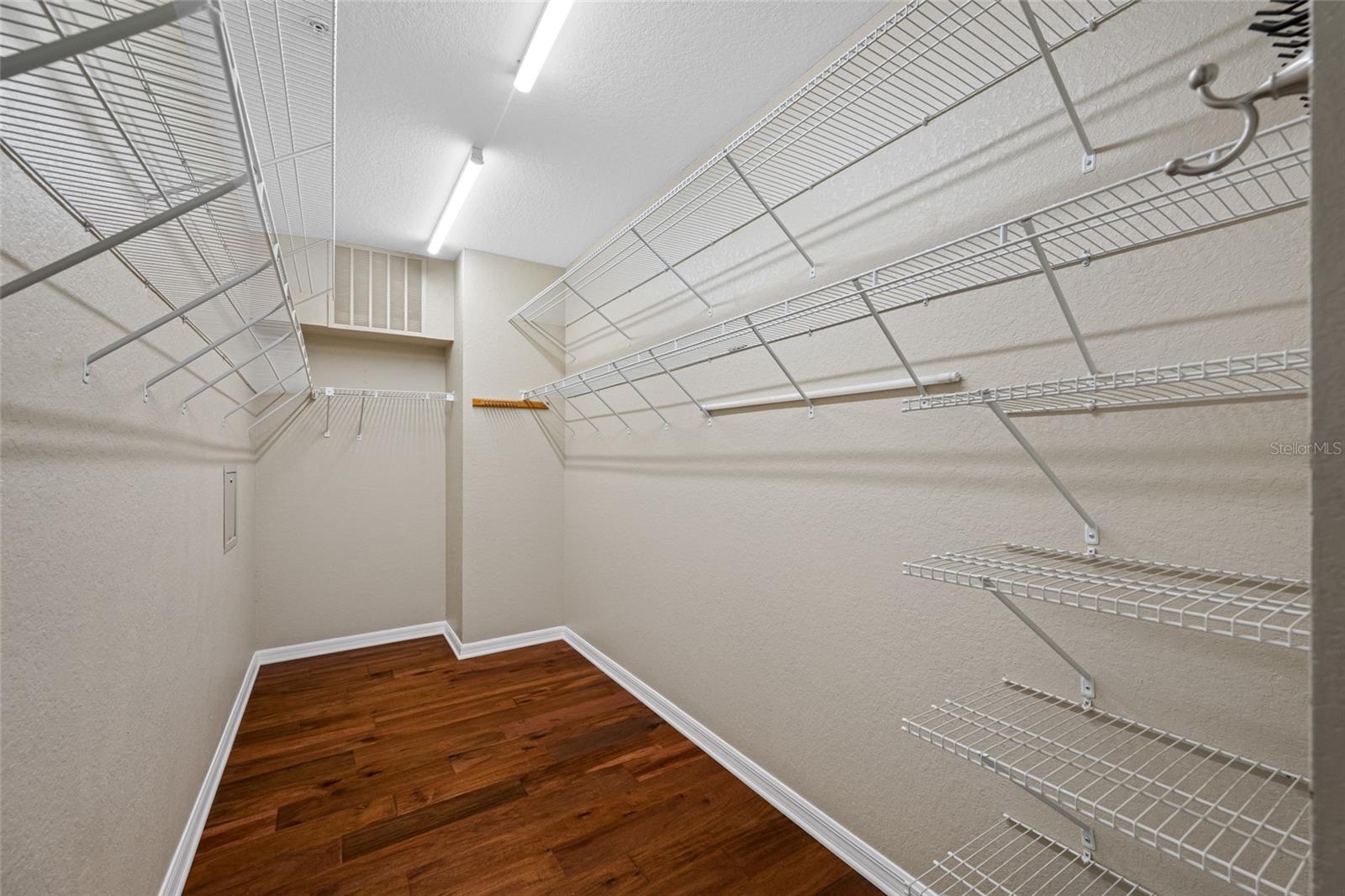 8575 SUNSET CT — photo 26