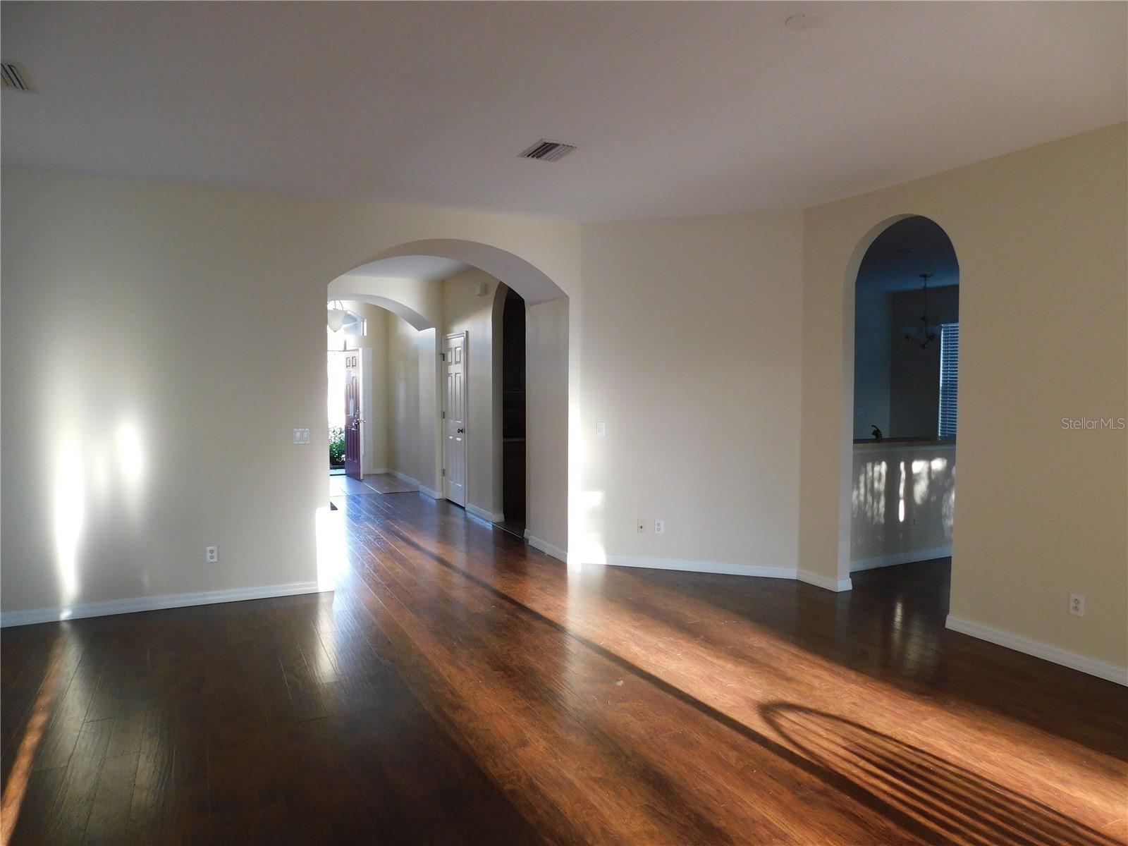 2507 HOBBLEBRUSH DR — photo 4