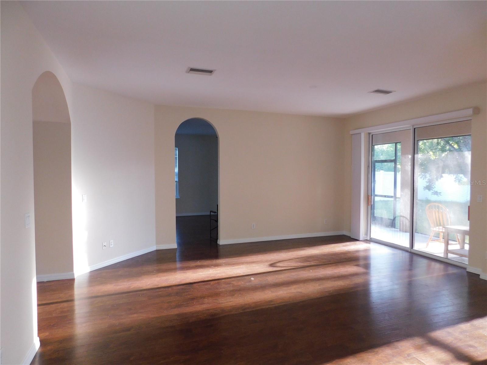 2507 HOBBLEBRUSH DR — photo 5
