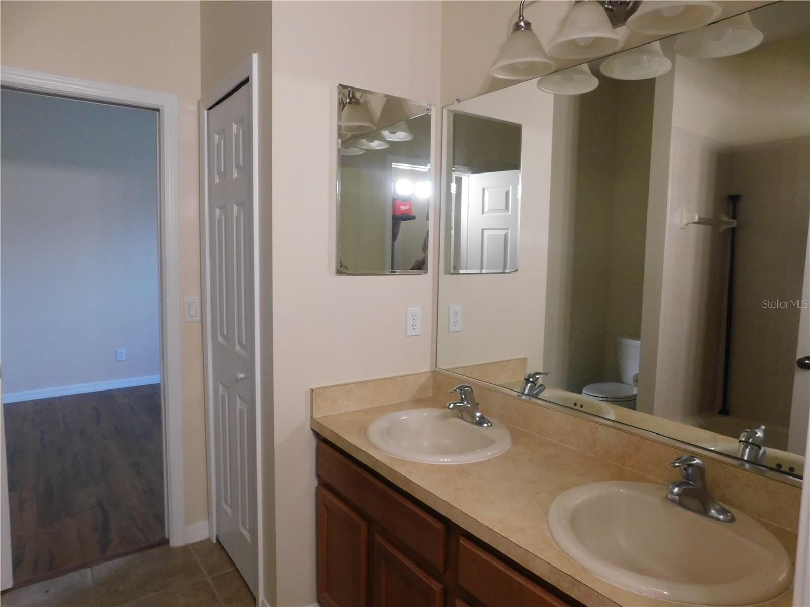 2507 HOBBLEBRUSH DR — photo 9