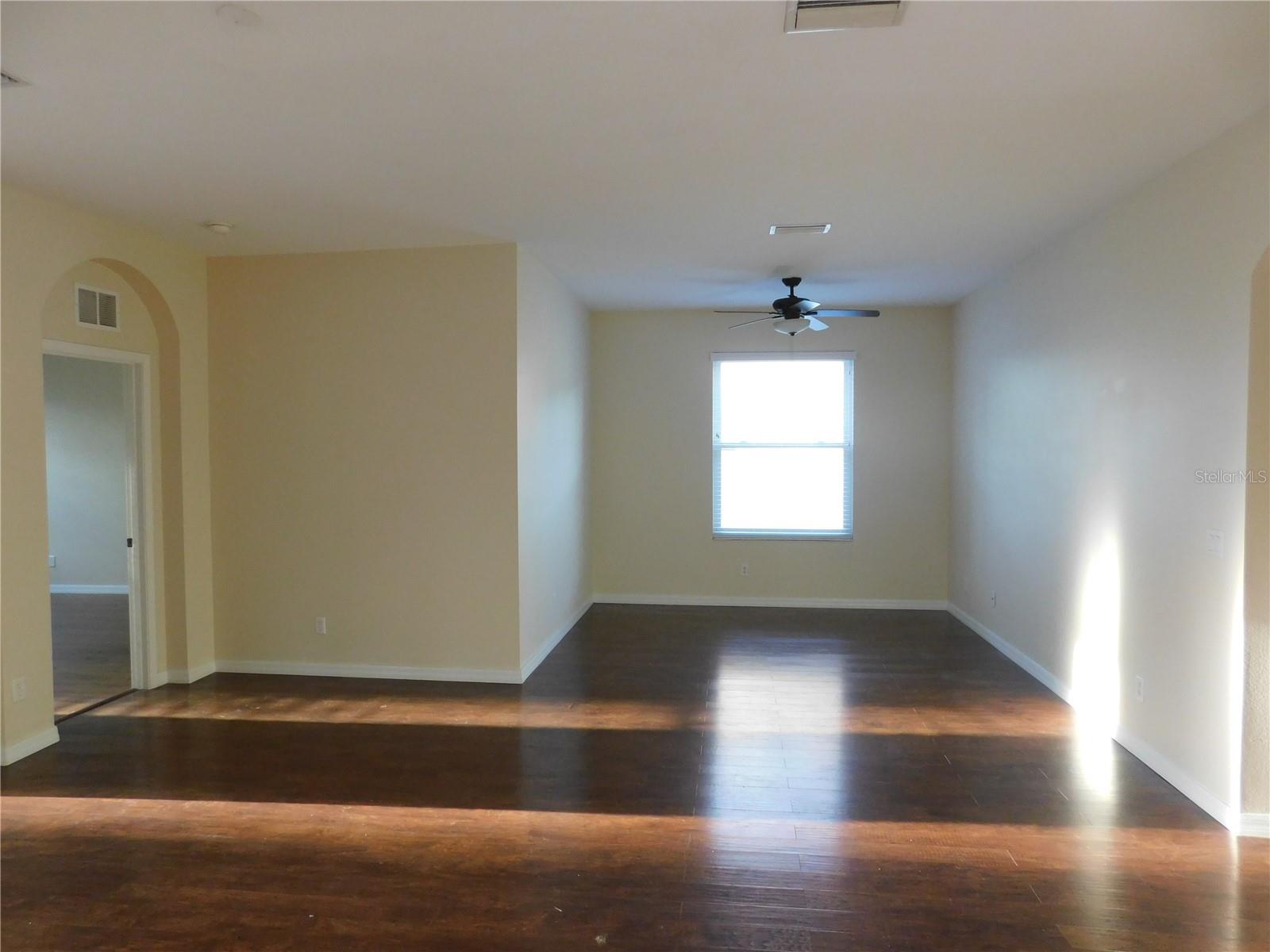 2507 HOBBLEBRUSH DR — photo 3