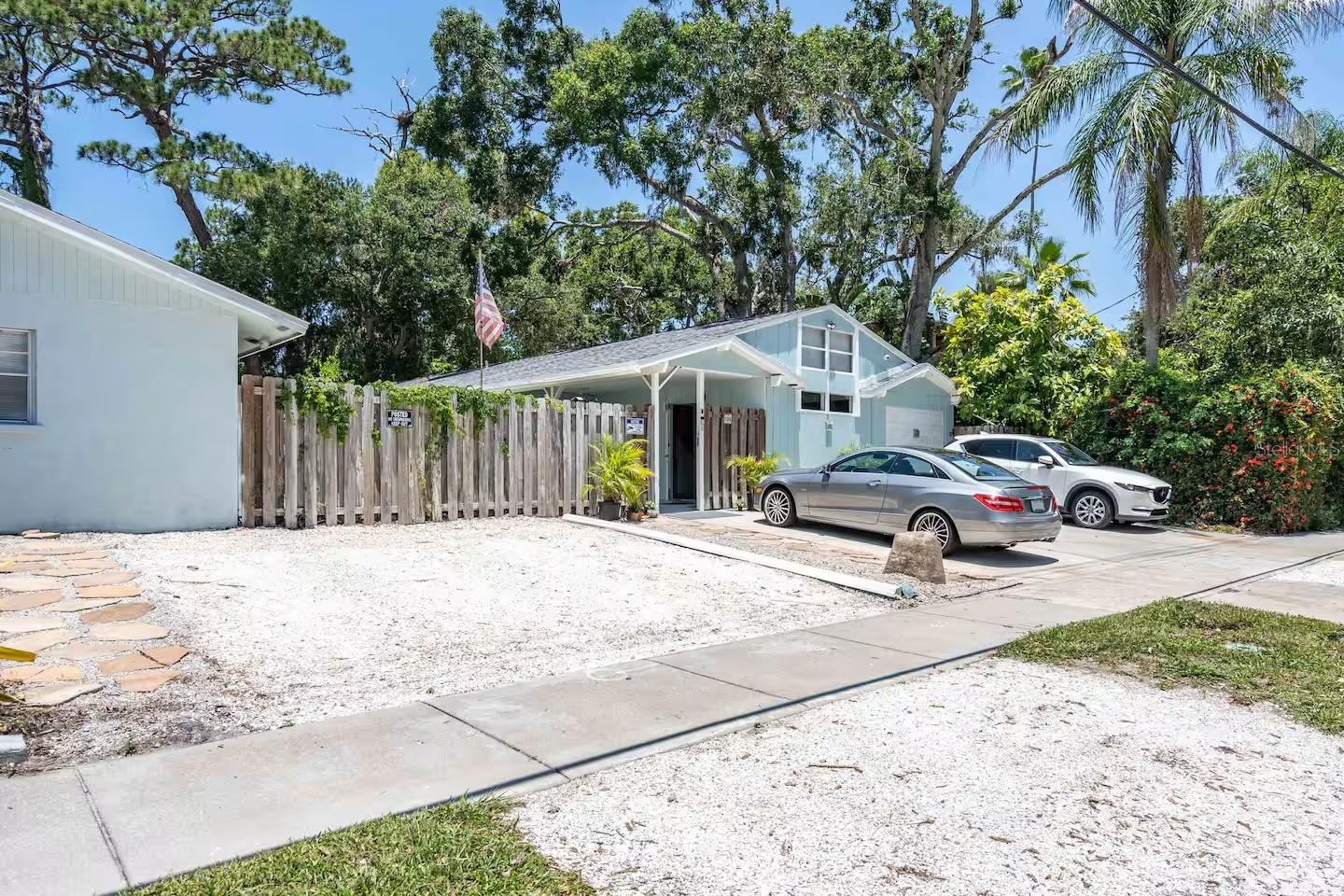 1317 COCOANUT ST #B — photo 29