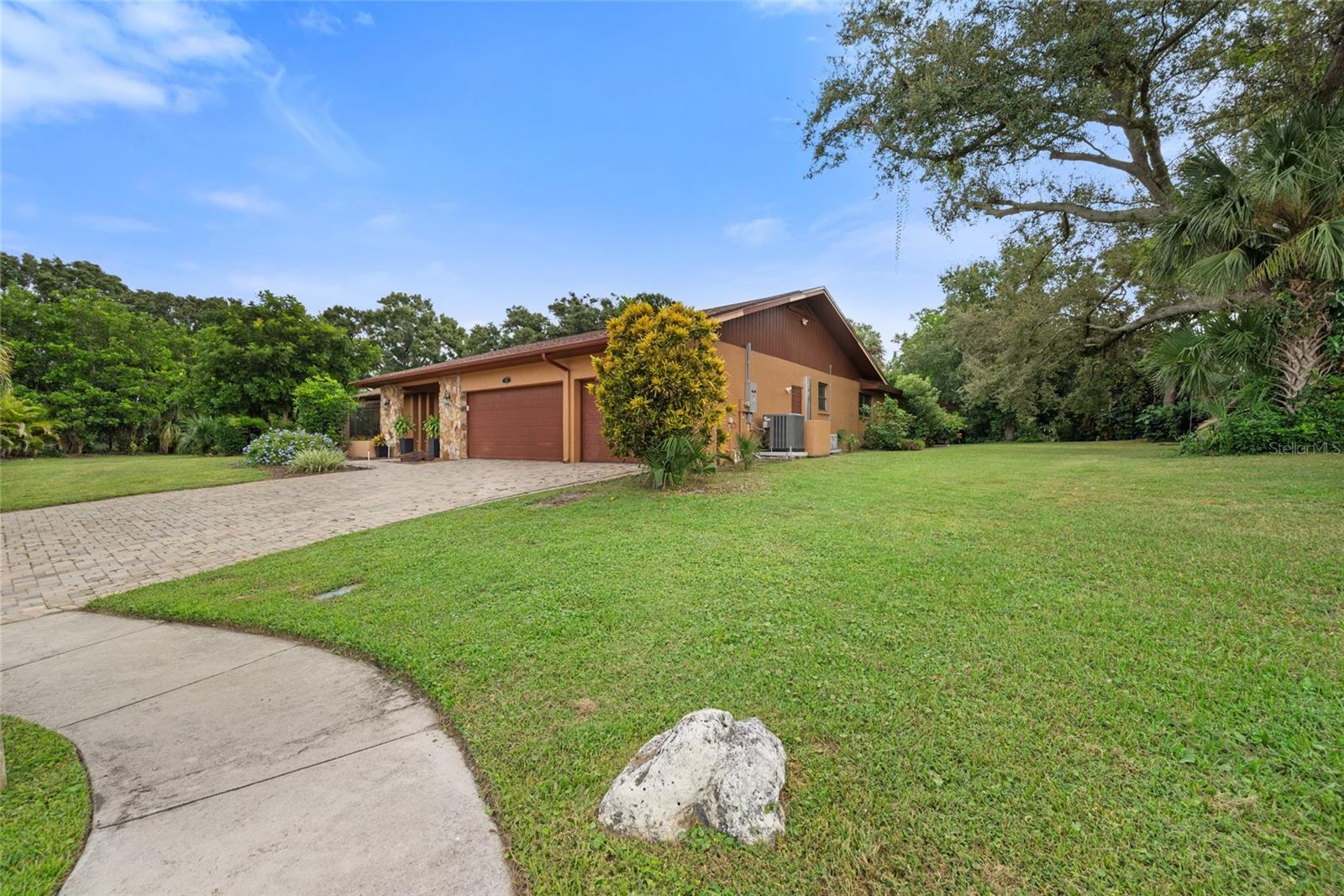 2674 CONCORDE CT — photo 5