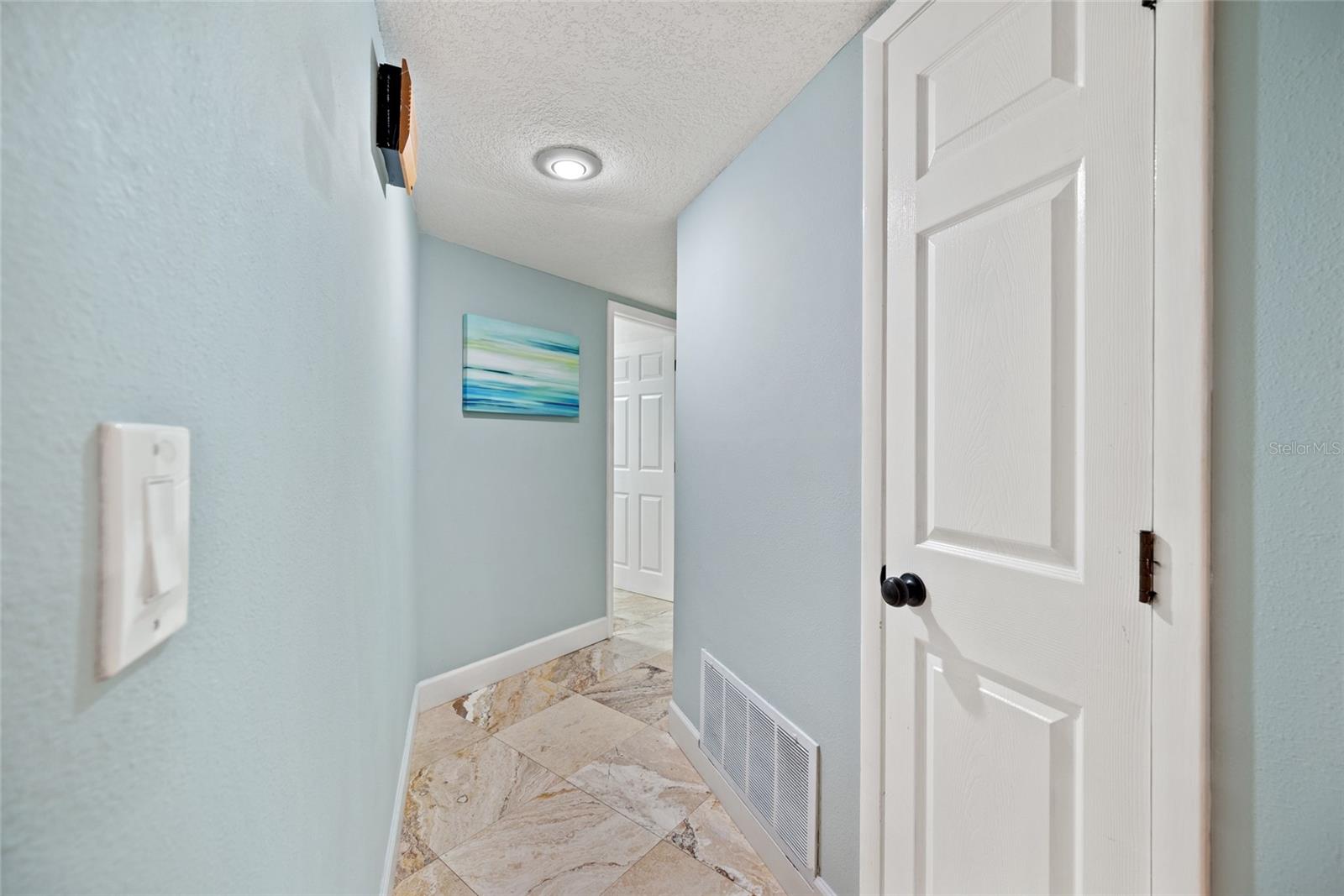 2674 CONCORDE CT — photo 23