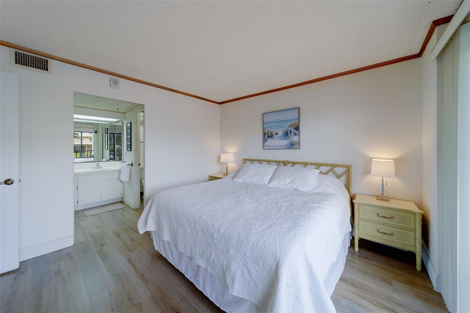 51 ISLAND WAY #101 — photo 37