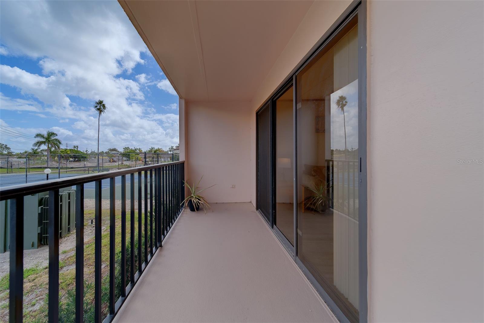 51 ISLAND WAY #101 — photo 40