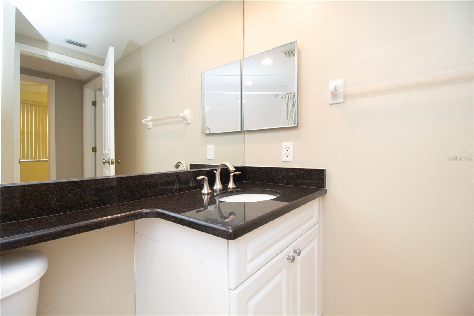 1200 COUNTRY CLUB DR #1101 — photo 20