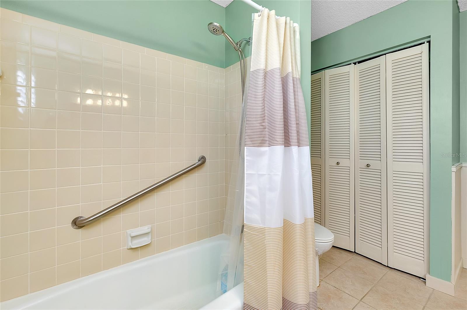 446 CIRCLEWOOD DR #L2 — photo 37