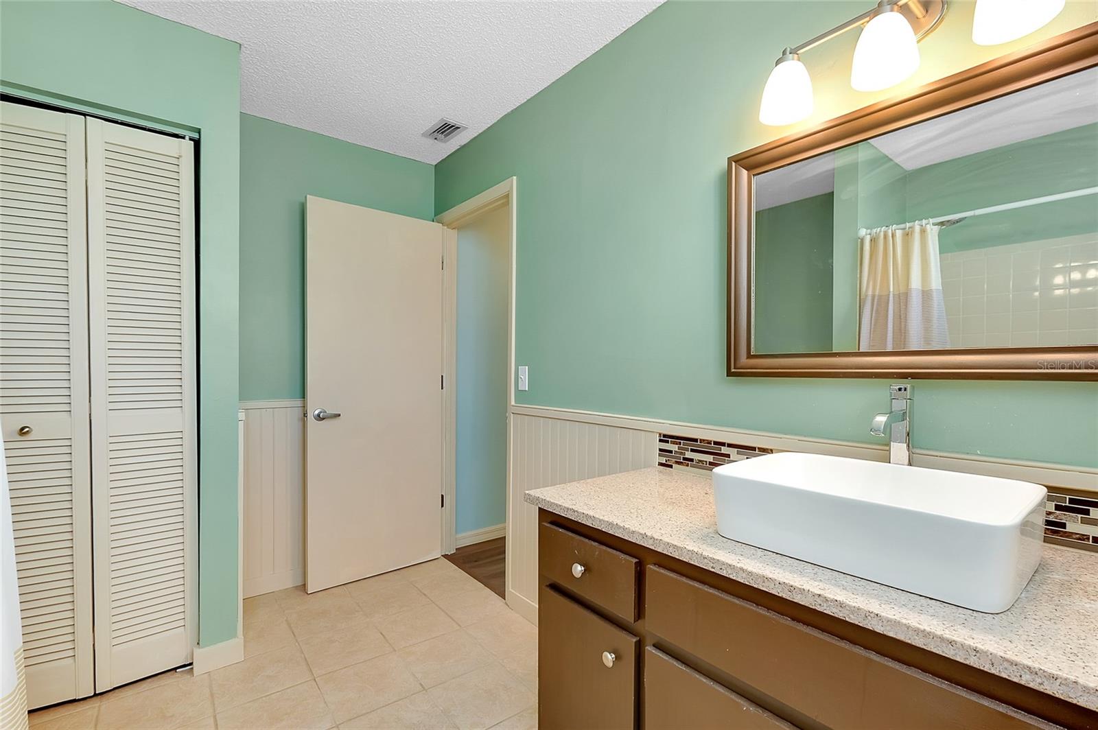 446 CIRCLEWOOD DR #L2 — photo 35