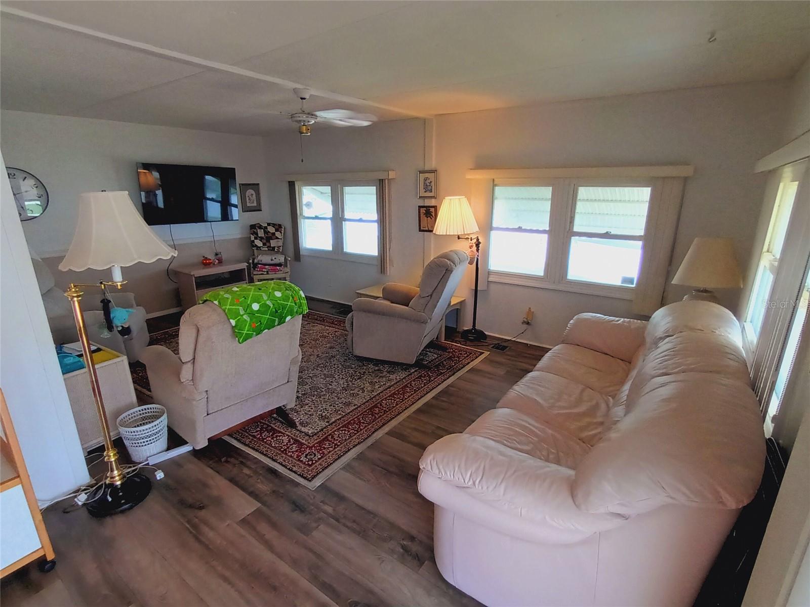 5229 BEL AIR AVE — photo 12