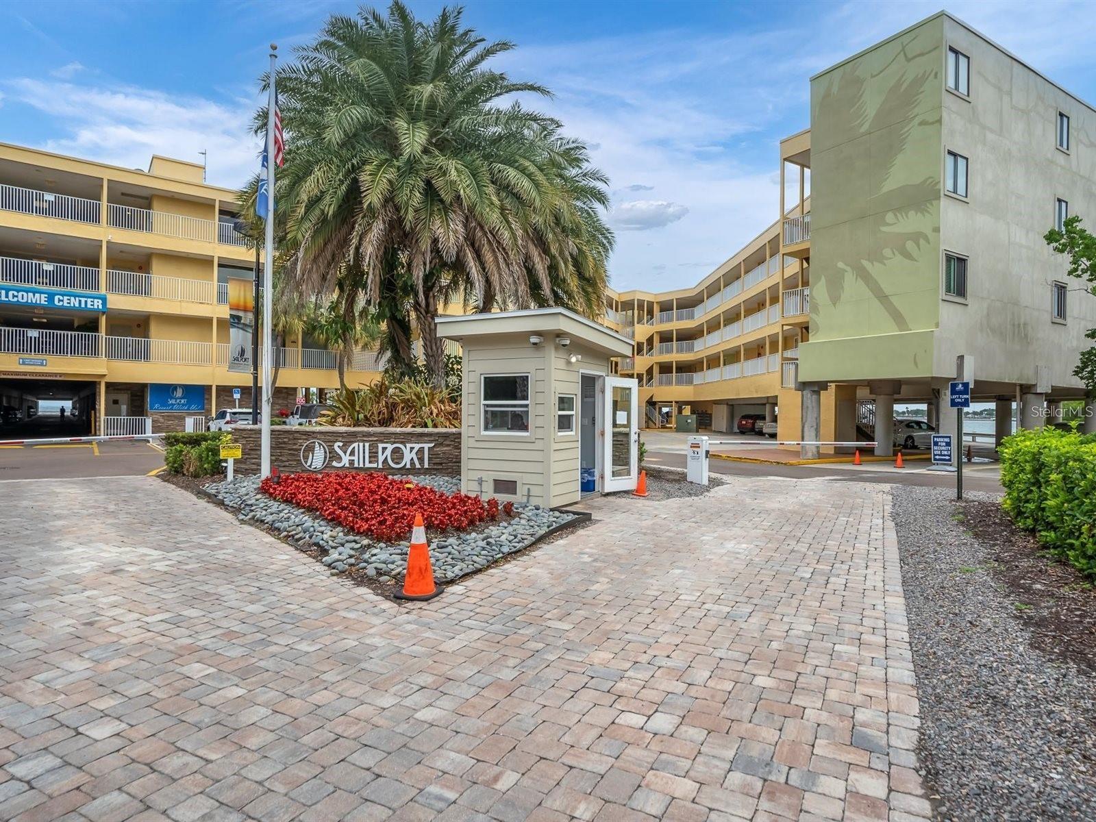 2506 N ROCKY POINT DR #237 — photo 33