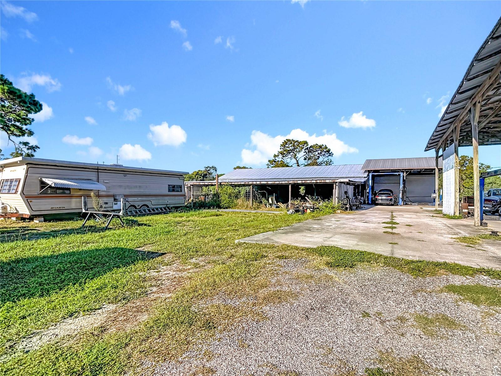 16924 SHADY HILLS RD — photo 7