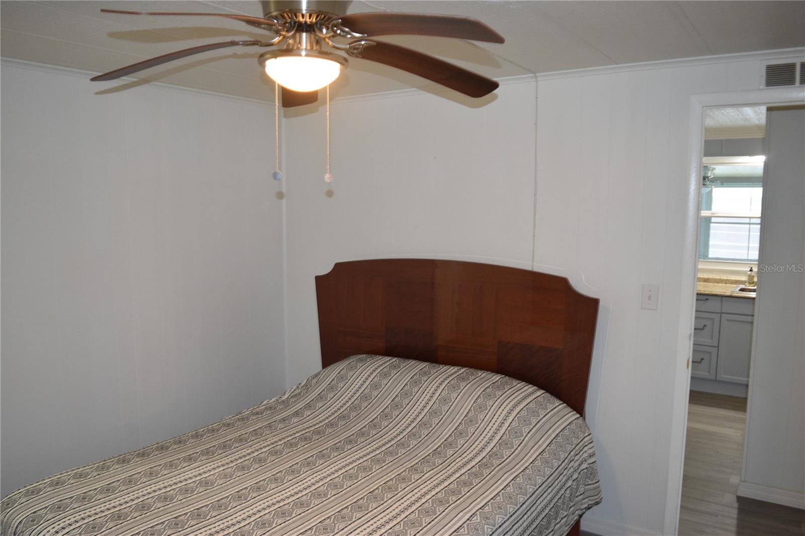 4407 TUCKER SQ — photo 37